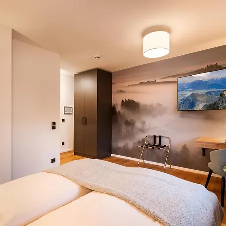 Lambacher Hotel 4*