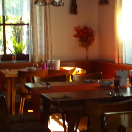 Lambacher ホテル 4*