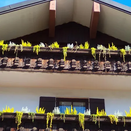 ホテル Lambacher オーバーアウドルフ